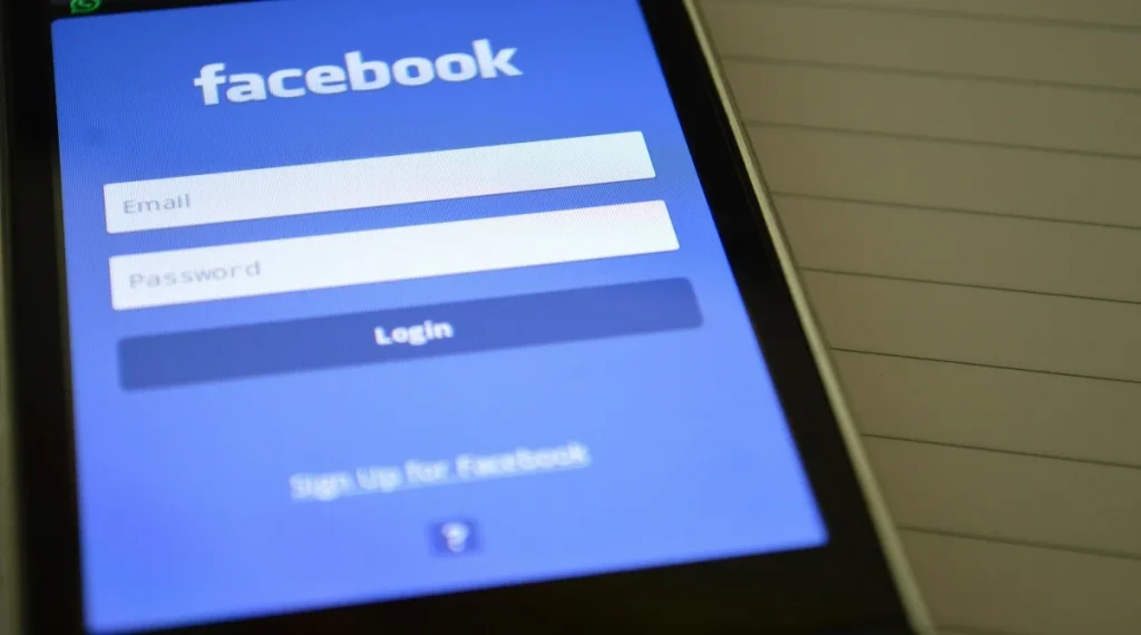 online safety tips managing privacy settings on apps