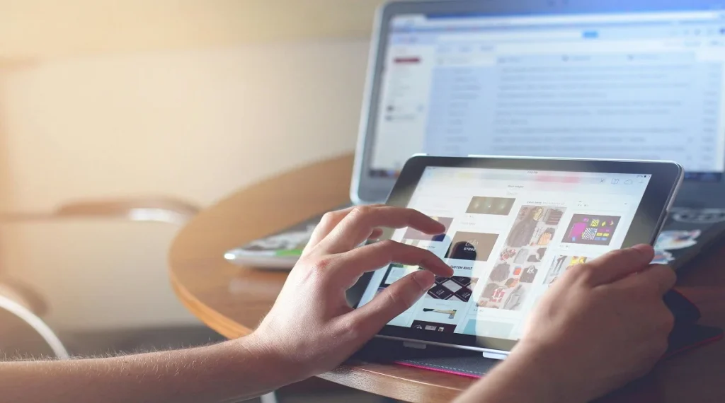 how technology works in daily life using devices