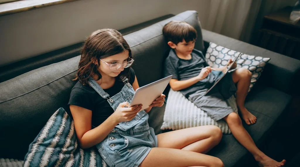 digital habits balanced lifestyle reducing screen time