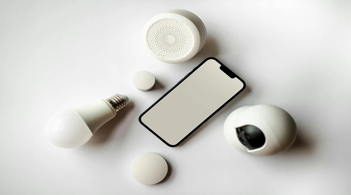 smart device guide showing smart home setup with connected devices