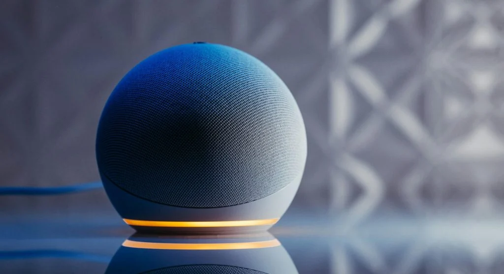 Person speaking clearly to a voice assistant device