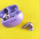 Wireless earbuds with tips for better audio and battery life
