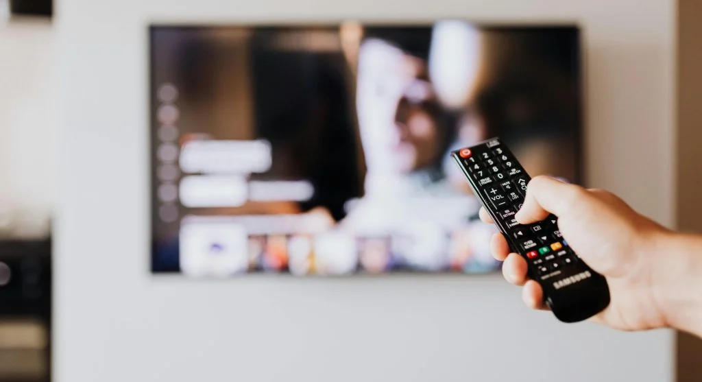 Smart TV screen displaying energy-saving settings