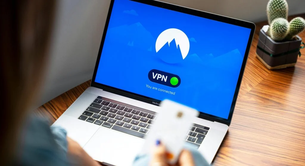 adjusting online privacy settings