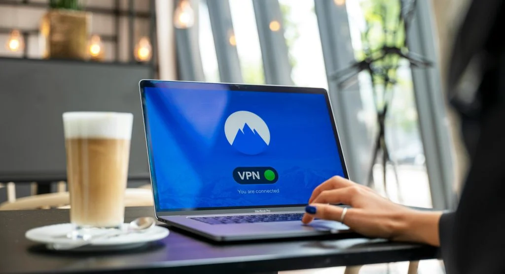 Public Wi-Fi safety tips infographic