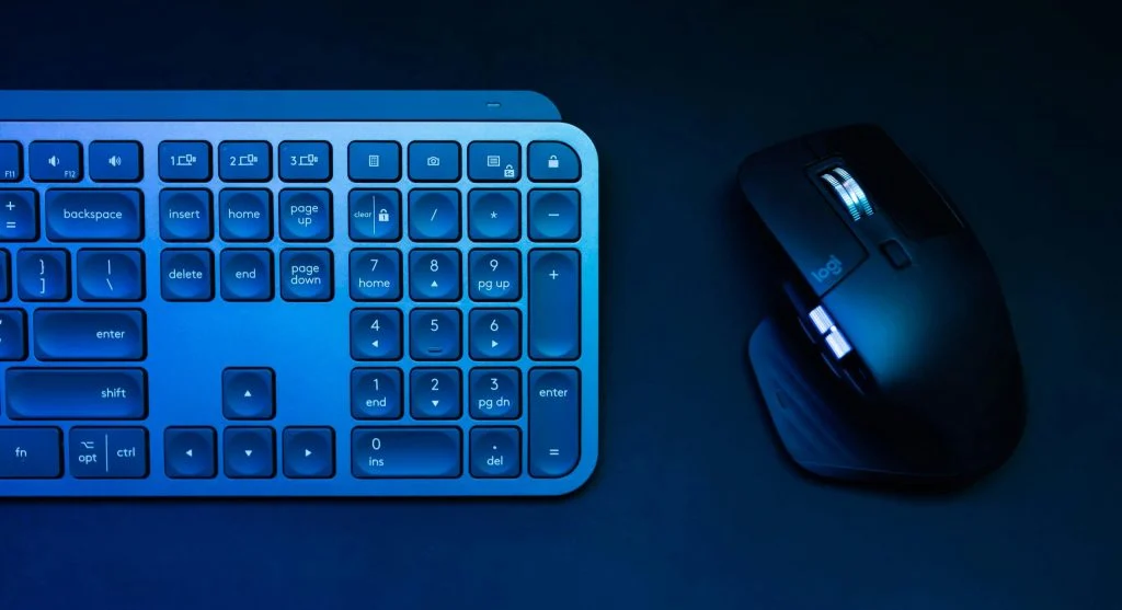 Infographic of keyboard shortcuts for switching between tabs