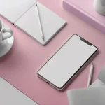 cluttered smartphone screen