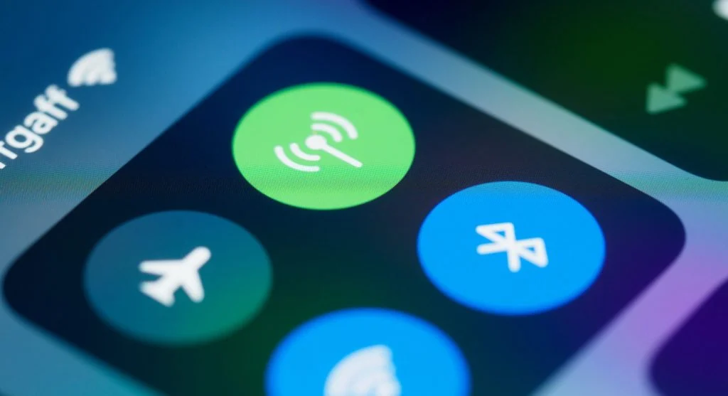 WiFi vs mobile data speed comparison