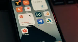 Mobile app crash error screen