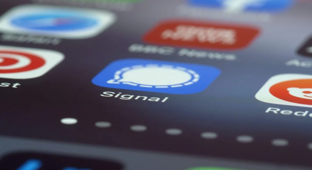 phone screen cluttered with apps
